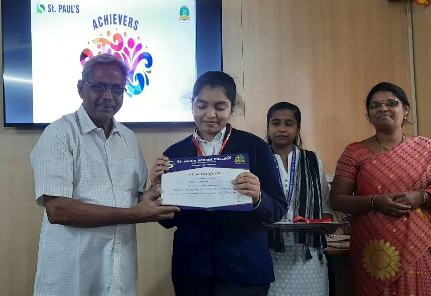 Achiever’s Utsav – Felicitation to College Toppers and Subject Toppers of OU Semester End Examination, July 2022
